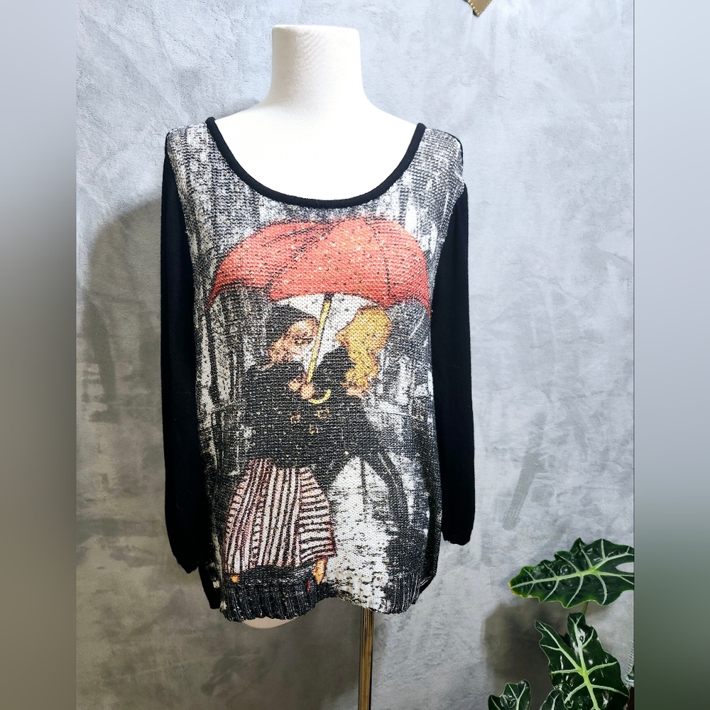 Tricotto top, Size Medium.  Beautiful sequence.  Rainy day ☔️